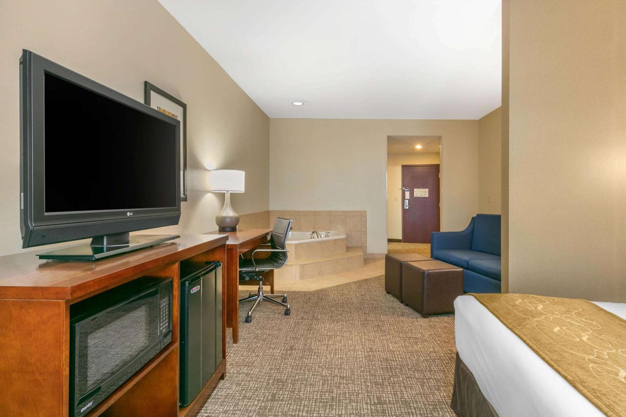 Comfort Suites Forrest City Ngoại thất bức ảnh